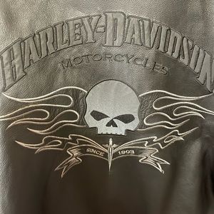 Harley Davidson 3xl leather. Lost 60lbs never wore